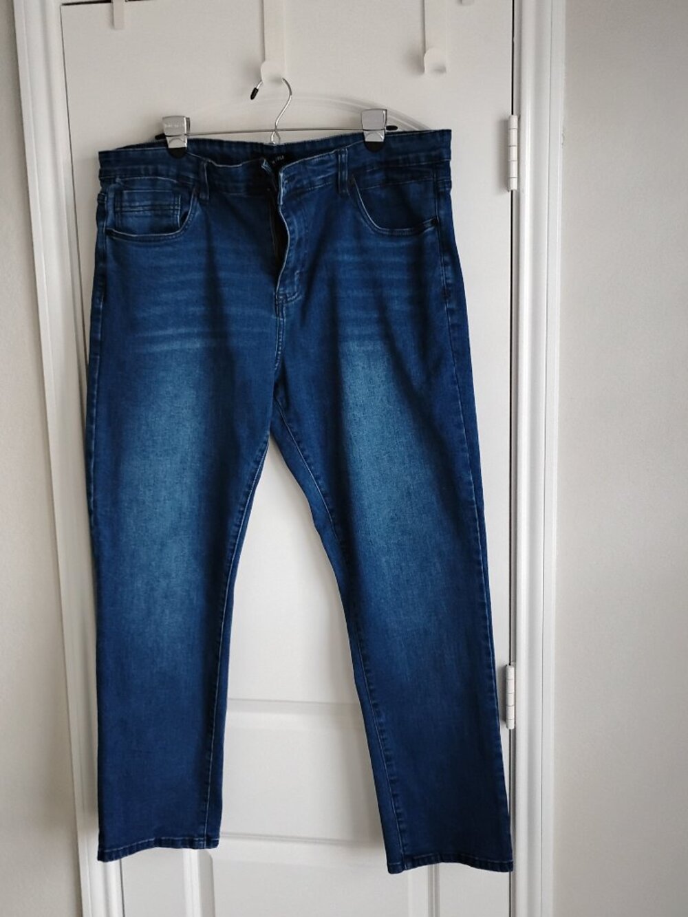 "Kenneth Cole" Dark Distressed Straight Leg Jeans Pants 38/30